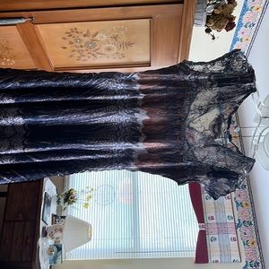 African Feather type print with lace details